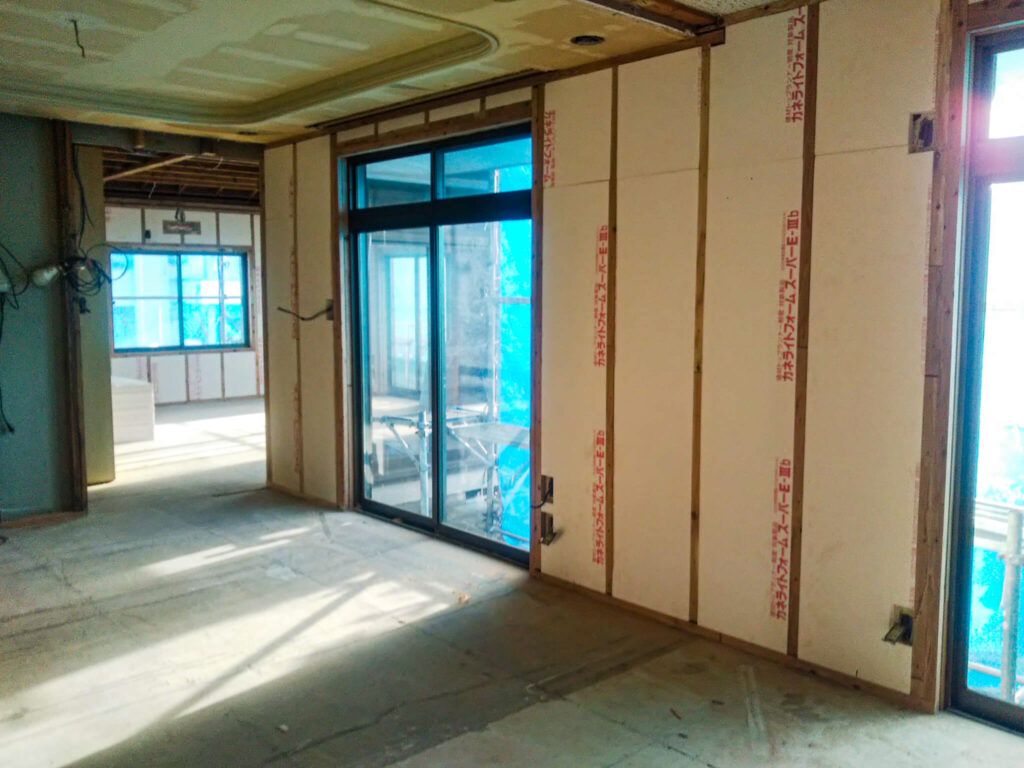 断熱材補強の様子