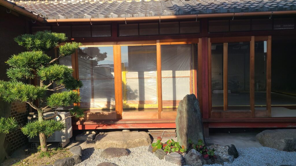 1枚ガラス木製サッシ工事前