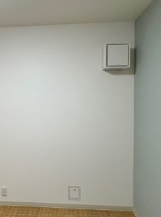 大津市N様邸に後付けしたダクトレス壁掛け型熱交換型換気扇